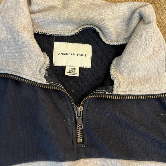 American Eagle Quarter Zip - Picture 2 of 2